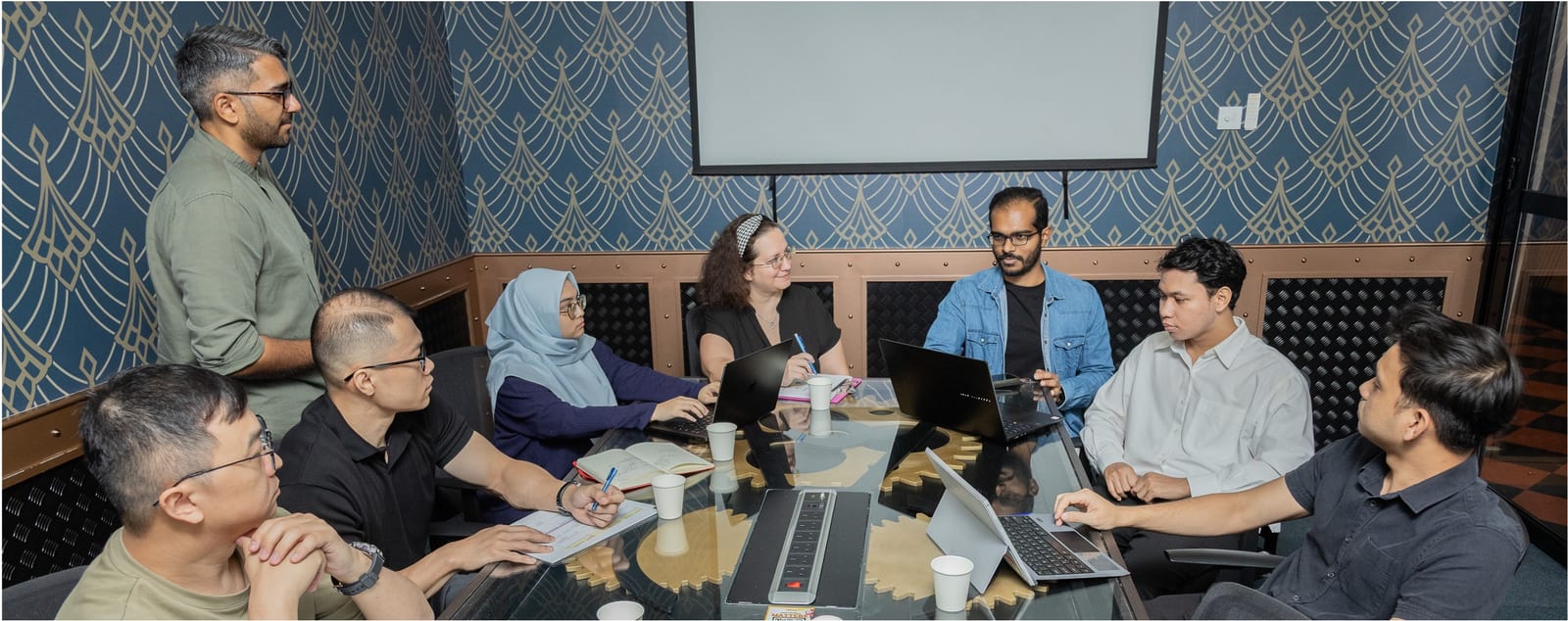 Experienced 2Stallions team members